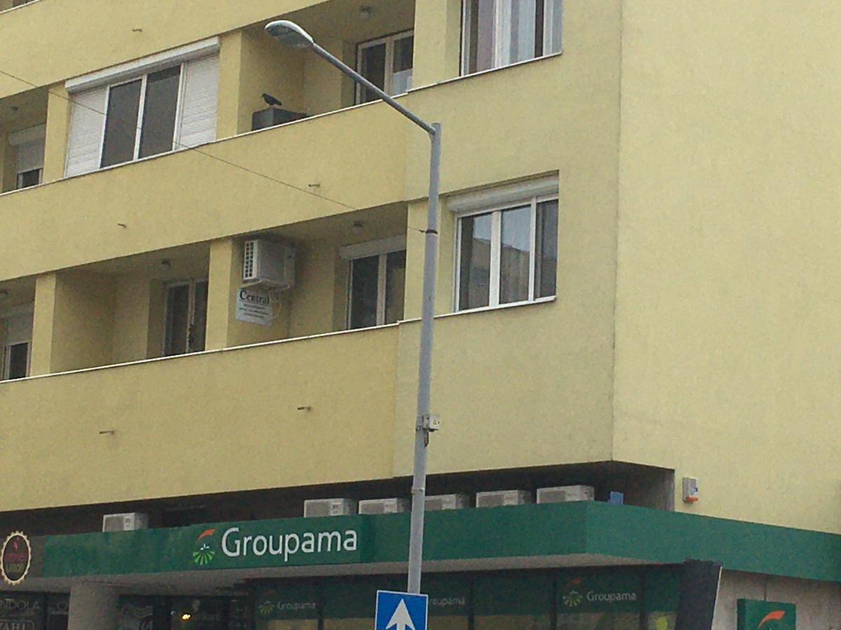 Central Zalaegerszeg Esterno foto